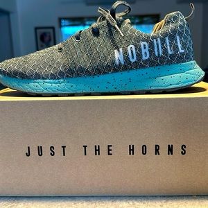 Women No Bull trail runners 9.5 NOBULL